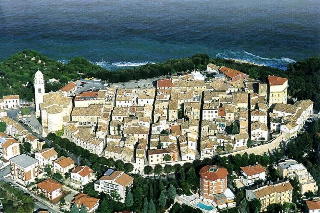 Apartamento La Casa Al Mare Di Giulia Porto Potenza Picena Exterior foto